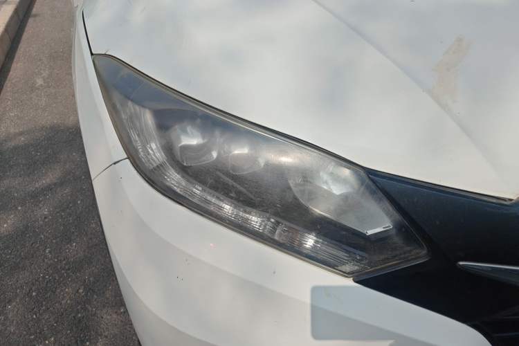 Used Honda Vezel 2017 1.8L CVT Front-Wheel Drive Pioneer Edition Right Front Headlight