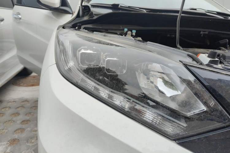 Used Honda Vezel 2017 1.8L CVT Front-Wheel Drive Pioneer Edition Right Front Headlight