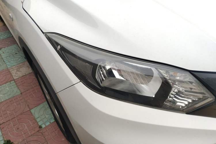 Used Honda Vezel 2017 1.5L CVT 2WD Comfort Model Right Front Headlight