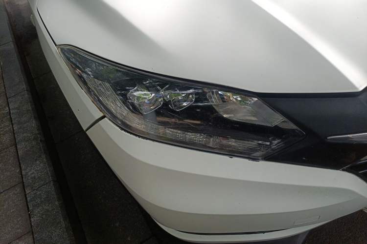 Used Honda Vezel 2017 1.8L CVT Front-Wheel Drive Pioneer Edition Right Front Headlight