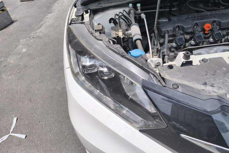 Used Honda Vezel 2017 1.8L CVT Front-Wheel Drive Pioneer Edition Right Front Headlight