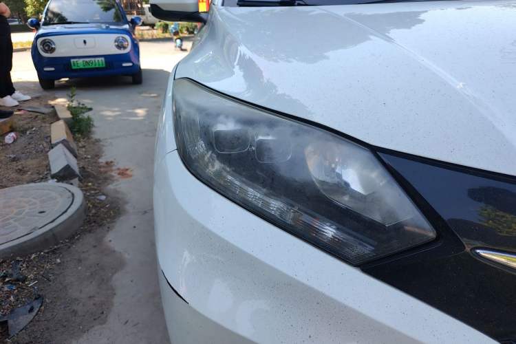 Used Honda Vezel 2017 1.8L CVT Front-Wheel Drive Pioneer Edition Right Front Headlight