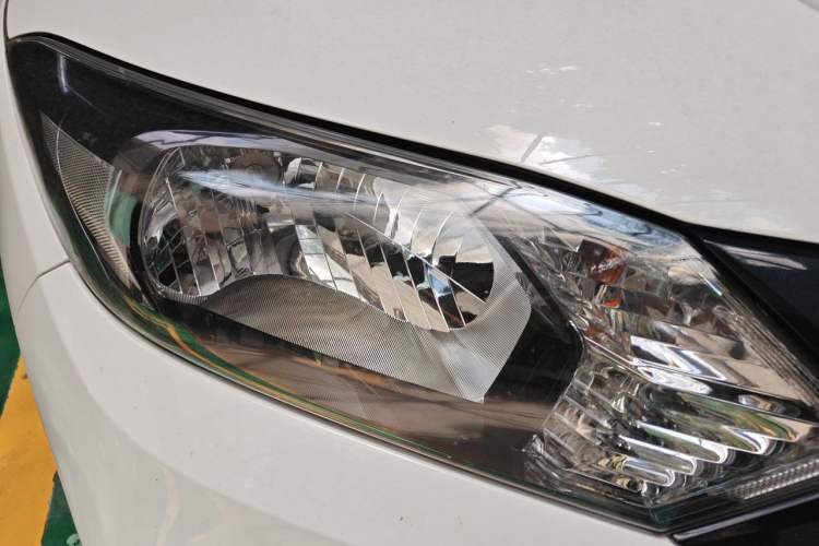 Used Honda Vezel 2017 1.5L CVT 2WD Comfort Model Right Front Headlight