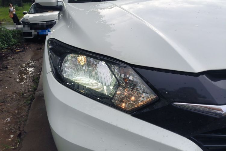 Used Honda Vezel 2017 1.5L CVT 2WD Comfort Model Right Front Headlight