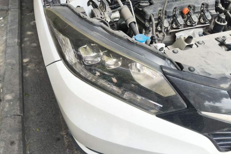 Used Honda Vezel 2017 1.8L CVT Front-Wheel Drive Pioneer Edition Right Front Headlight