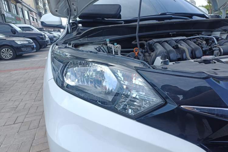 Used Honda Vezel 2017 1.5L CVT 2WD Comfort Model Right Front Headlight