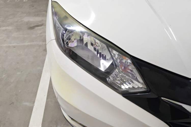 Used Honda Vezel 2017 1.5L CVT 2WD Comfort Model Right Front Headlight