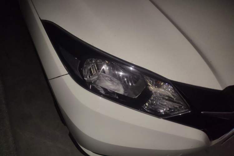 Used Honda Vezel 2017 1.5L CVT 2WD Comfort Model Right Front Headlight