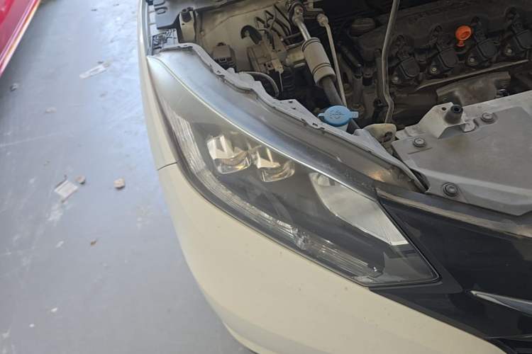 Used Honda Vezel 2017 1.8L CVT Front-Wheel Drive Pioneer Edition Right Front Headlight