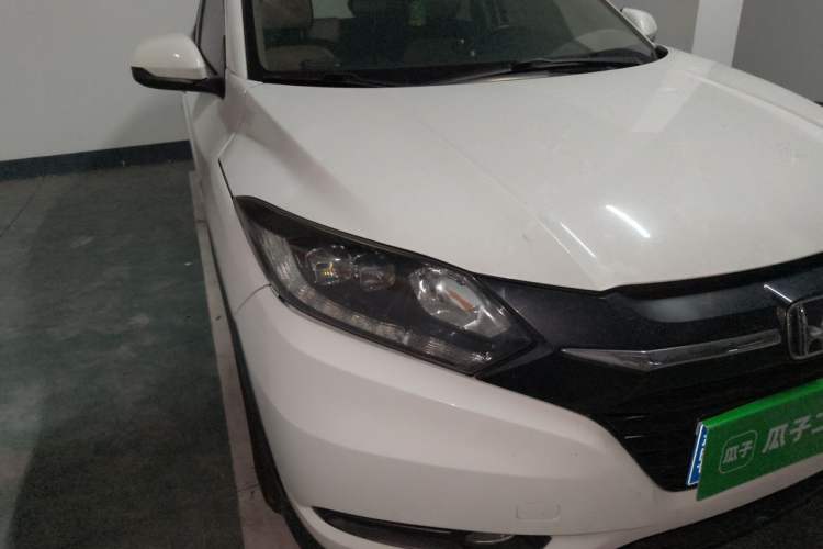 Used Honda Vezel 2017 1.8L CVT Front-Wheel Drive Pioneer Edition Right Front Headlight