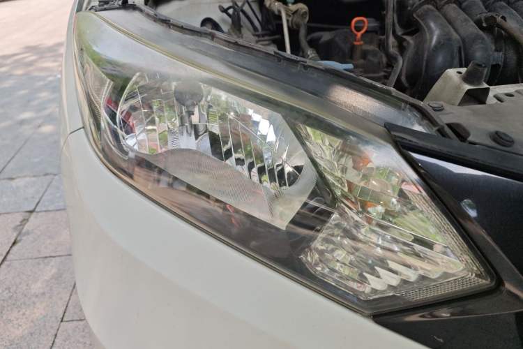 Used Honda Vezel 2017 1.5L CVT 2WD Comfort Model Right Front Headlight
