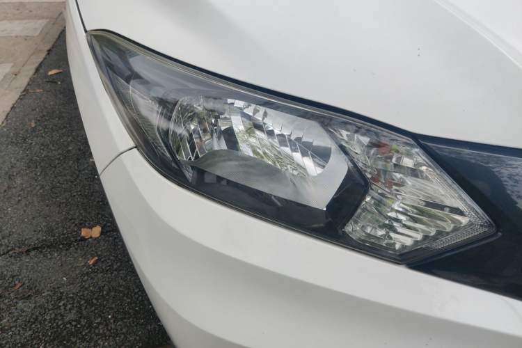 Used Honda Vezel 2017 1.5L CVT 2WD Comfort Model Right Front Headlight