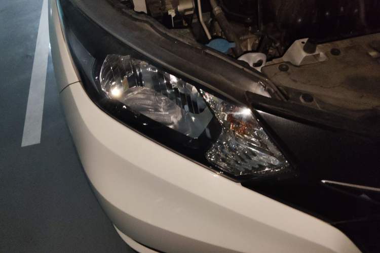 Used Honda Vezel 2017 1.5L CVT 2WD Comfort Model Right Front Headlight