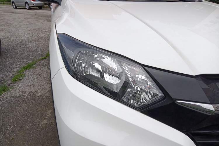 Used Honda Vezel 2017 1.5L CVT 2WD Comfort Model Right Front Headlight