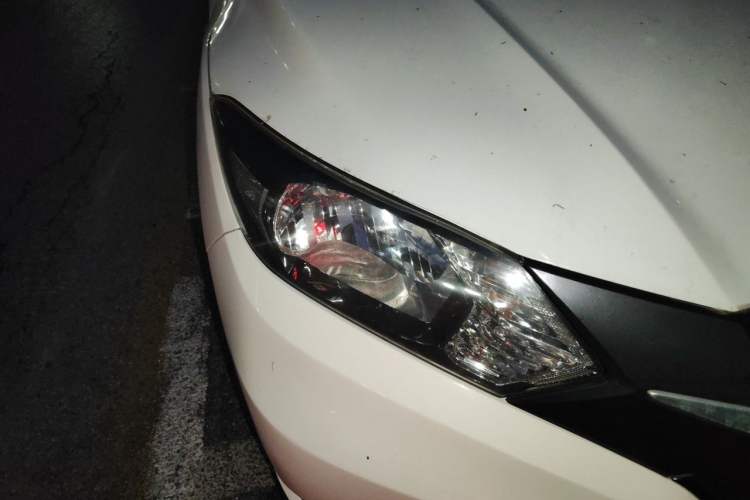 Used Honda Vezel 2017 1.5L CVT 2WD Comfort Model Right Front Headlight