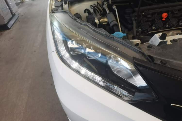 Used Honda Vezel 2017 1.8L CVT Front-Wheel Drive Pioneer Edition Right Front Headlight