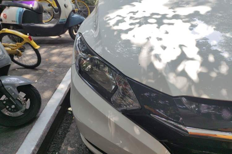 Used Honda Vezel 2017 1.5L CVT 2WD Comfort Model Right Front Headlight