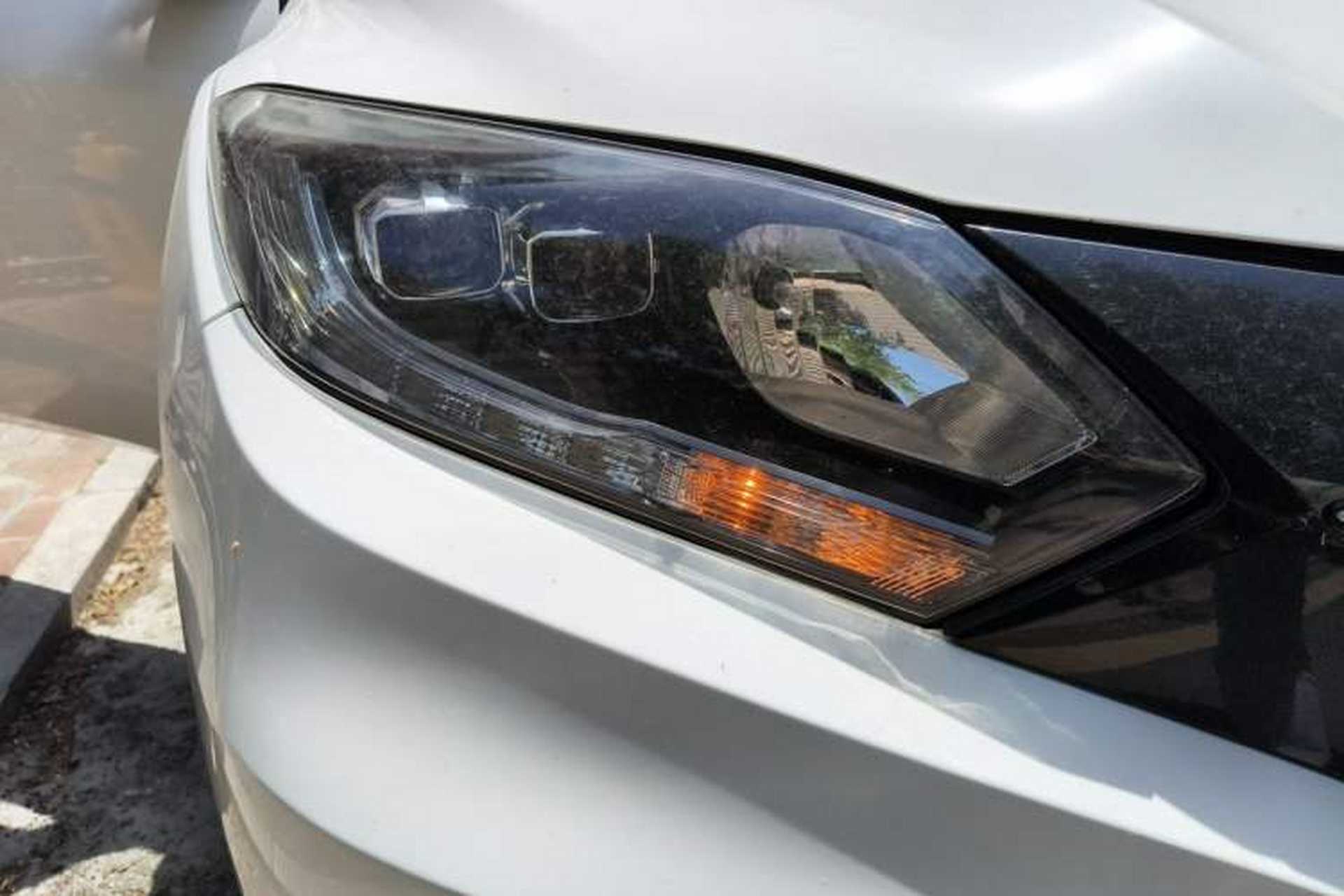 Used Honda Vezel 2017 1.8L CVT Front-Wheel Drive Pioneer Edition Right Front Headlight