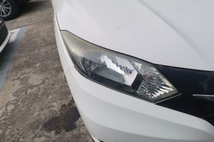Used Honda Vezel 2017 1.5L CVT 2WD Comfort Model Right Front Headlight