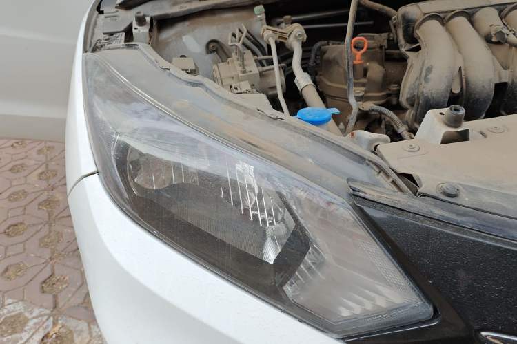Used Honda Vezel 2017 1.5L CVT 2WD Comfort Model Right Front Headlight