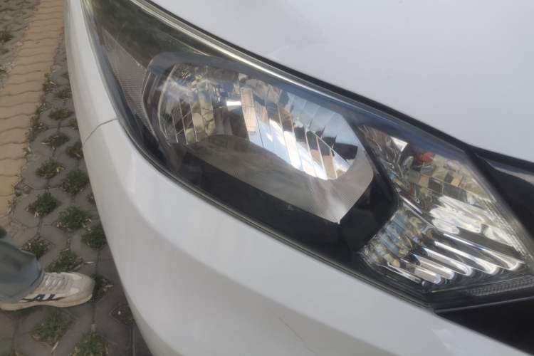 Used Honda Vezel 2017 1.5L CVT 2WD Comfort Model Right Front Headlight