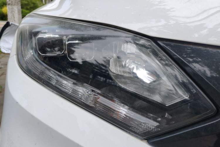 Used Honda Vezel 2017 1.8L CVT Front-Wheel Drive Pioneer Edition Right Front Headlight