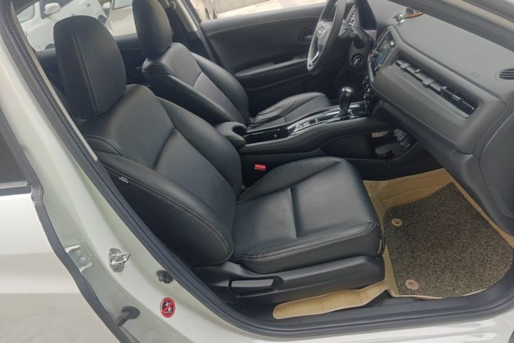 Used Honda Vezel 2017 1.5L CVT 2WD Comfort Model Right Front Seat