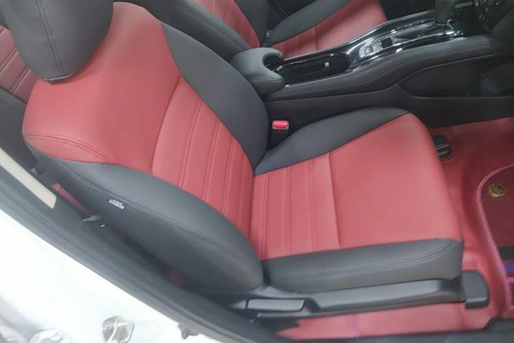 Used Honda Vezel 2017 1.5L CVT 2WD Comfort Model Right Front Seat