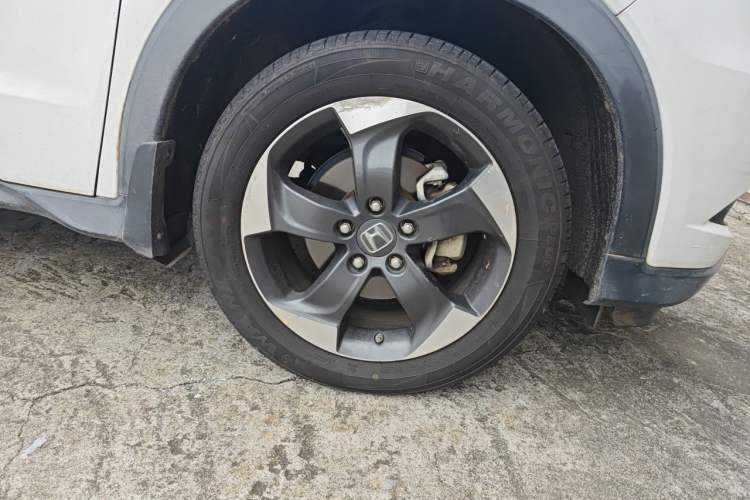 Used Honda Vezel 2017 1.8L CVT Front-Wheel Drive Pioneer Edition Right Front Wheel Hub