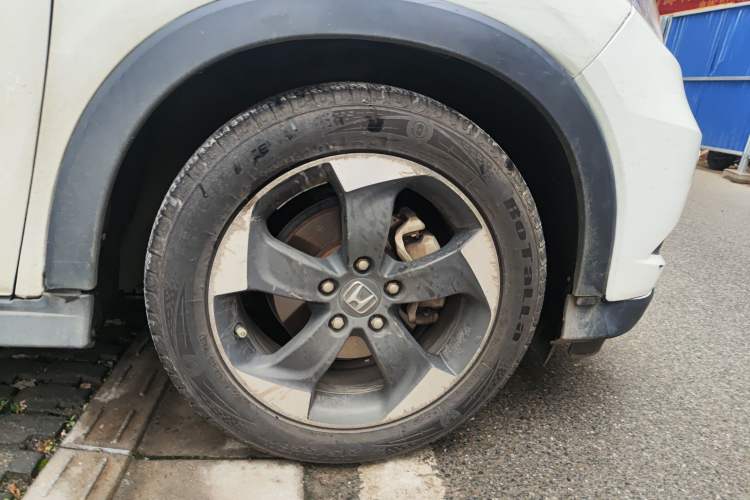 Used Honda Vezel 2017 1.8L CVT Front-Wheel Drive Pioneer Edition Right Front Wheel Hub