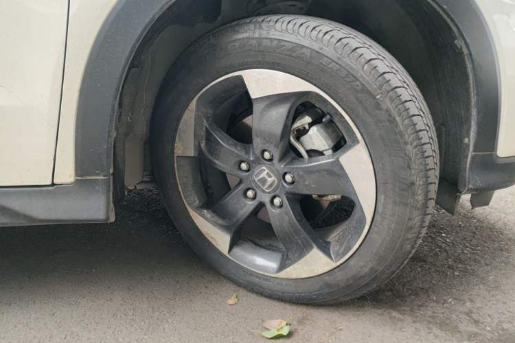 Used Honda Vezel 2017 1.8L CVT Front-Wheel Drive Pioneer Edition Right Front Wheel Hub