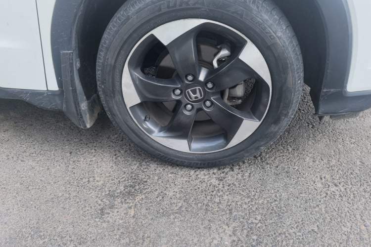 Used Honda Vezel 2017 1.8L CVT Front-Wheel Drive Pioneer Edition Right Front Wheel Hub