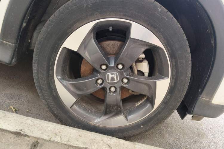 Used Honda Vezel 2017 1.8L CVT Front-Wheel Drive Pioneer Edition Right Front Wheel Hub
