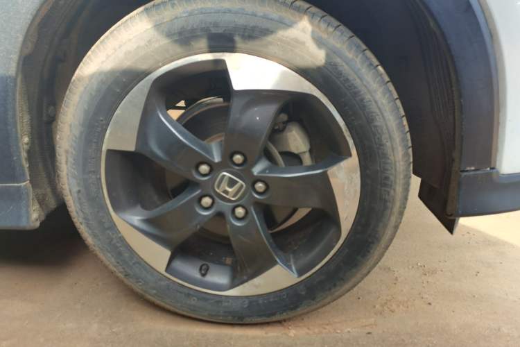 Used Honda Vezel 2017 1.8L CVT Front-Wheel Drive Pioneer Edition Right Front Wheel Hub