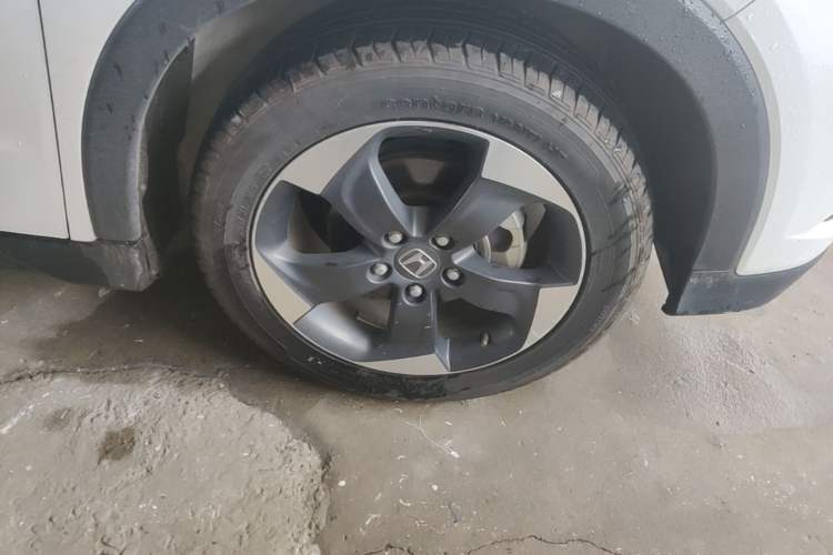 Used Honda Vezel 2017 1.8L CVT Front-Wheel Drive Pioneer Edition Right Front Wheel Hub