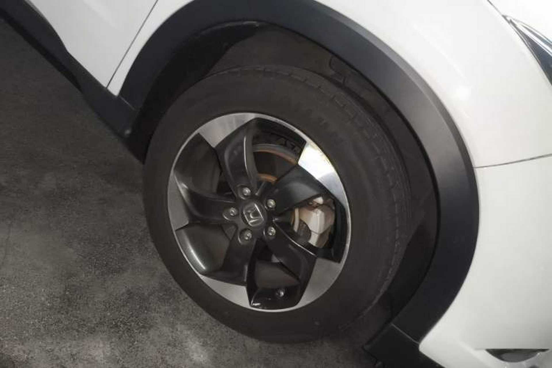 Used Honda Vezel 2017 1.8L CVT Front-Wheel Drive Pioneer Edition Right Front Wheel Hub