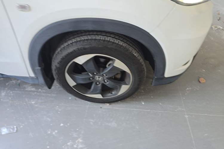 Used Honda Vezel 2017 1.8L CVT Front-Wheel Drive Pioneer Edition Right Front Wheel Hub