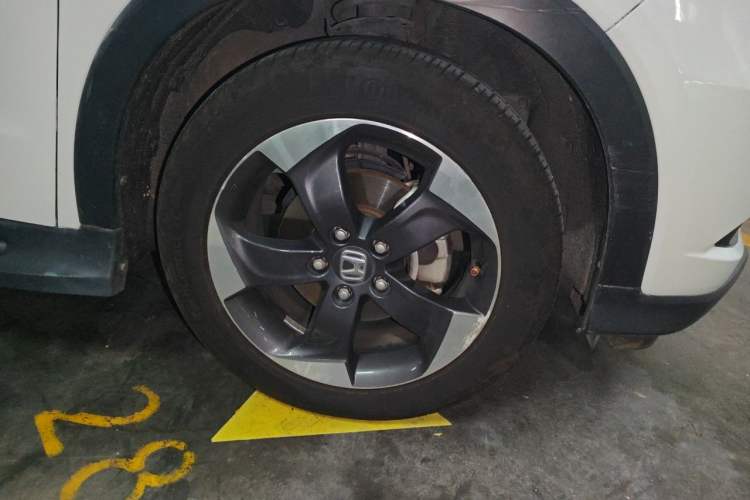 Used Honda Vezel 2017 1.8L CVT Front-Wheel Drive Pioneer Edition Right Front Wheel Hub