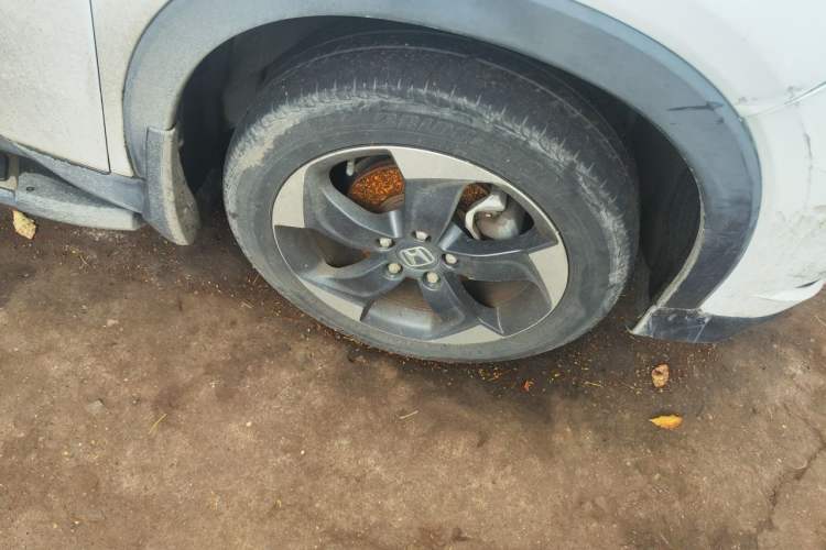 Used Honda Vezel 2017 1.8L CVT Front-Wheel Drive Pioneer Edition Right Front Wheel Hub