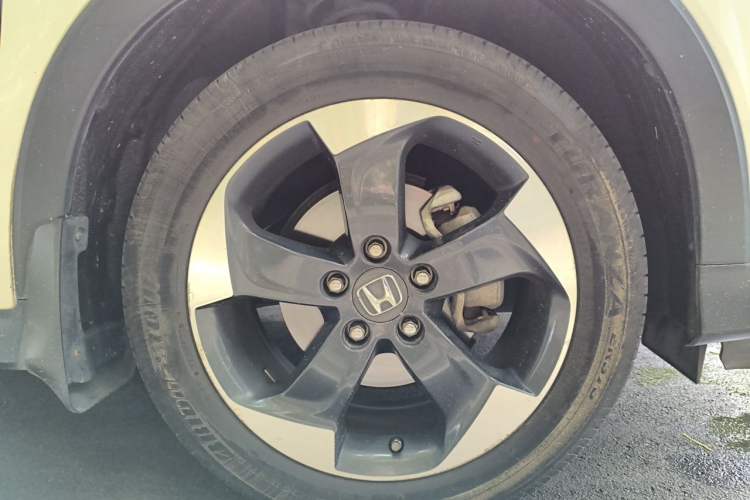 Used Honda Vezel 2017 1.8L CVT Front-Wheel Drive Pioneer Edition Right Front Wheel Hub