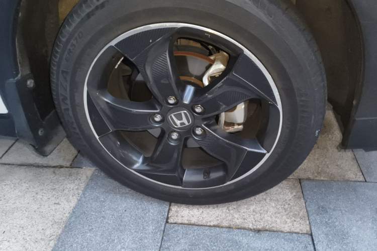 Used Honda Vezel 2017 1.8L CVT Front-Wheel Drive Pioneer Edition Right Front Wheel Hub