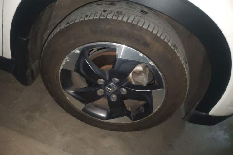 Used Honda Vezel 2017 1.8L CVT Front-Wheel Drive Pioneer Edition Right Front Wheel Hub
