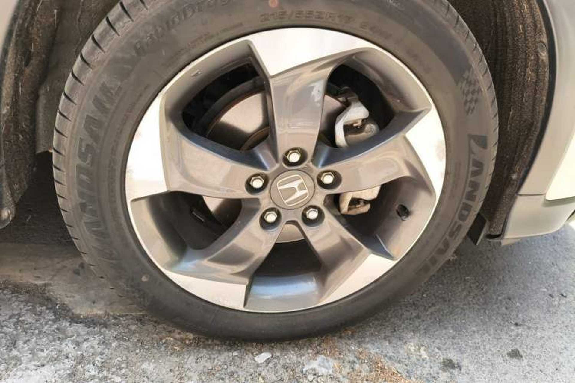 Used Honda Vezel 2017 1.8L CVT Front-Wheel Drive Pioneer Edition Right Front Wheel Hub
