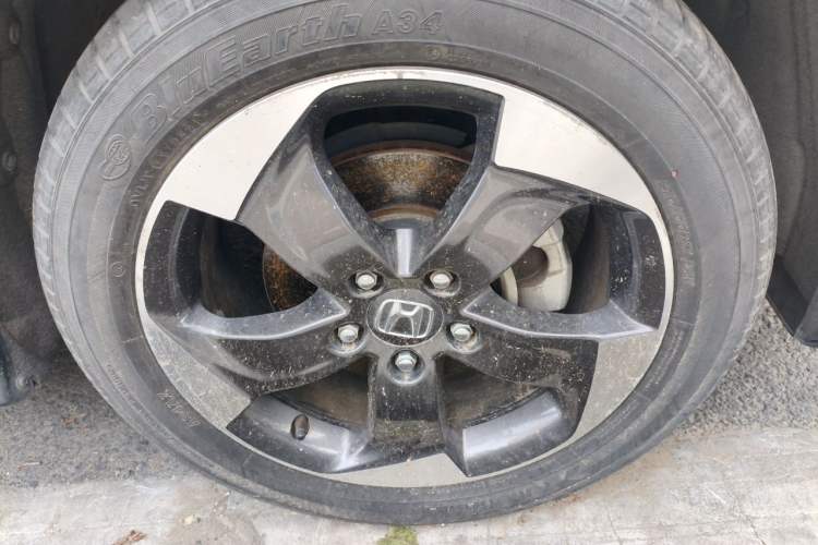 Used Honda Vezel 2017 1.8L CVT Front-Wheel Drive Pioneer Edition Right Front Wheel Hub