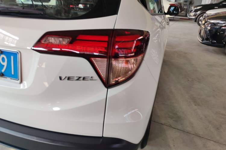 Used Honda Vezel 2017 1.8L CVT Front-Wheel Drive Pioneer Edition Right Rear Taillight