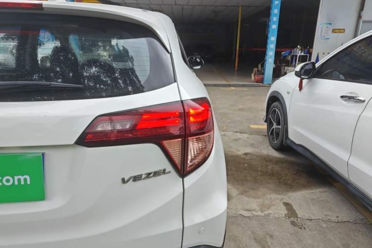 Used Honda Vezel 2017 1.8L CVT Front-Wheel Drive Pioneer Edition Right Rear Taillight