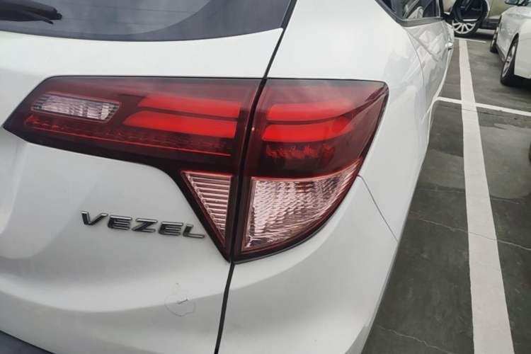 Used Honda Vezel 2017 1.8L CVT Front-Wheel Drive Pioneer Edition Right Rear Taillight