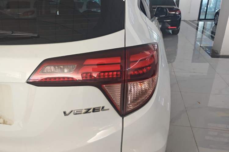 Used Honda Vezel 2017 1.8L CVT Front-Wheel Drive Pioneer Edition Right Rear Taillight