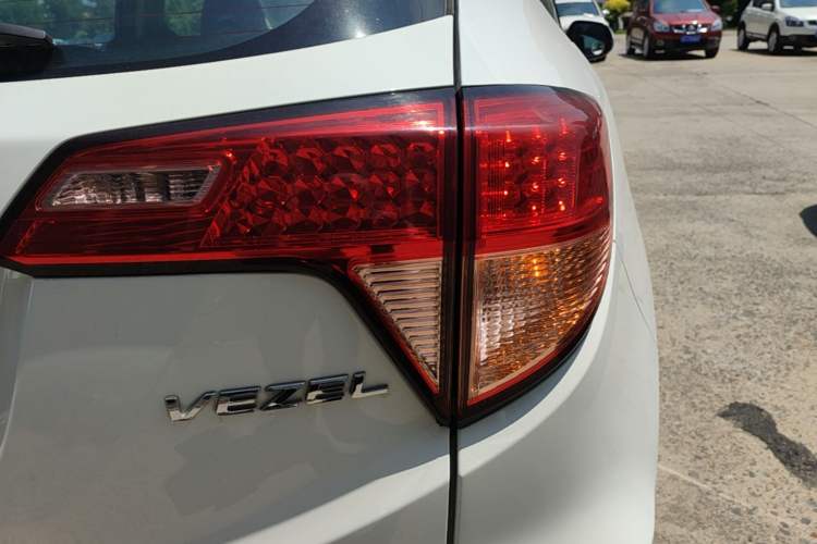 Used Honda Vezel 2017 1.5L CVT 2WD Comfort Model Right Rear Taillight
