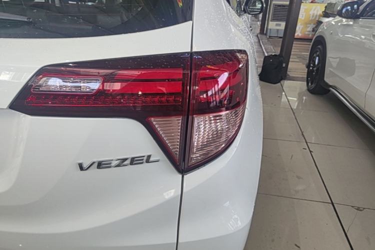 Used Honda Vezel 2017 1.8L CVT Front-Wheel Drive Pioneer Edition Right Rear Taillight